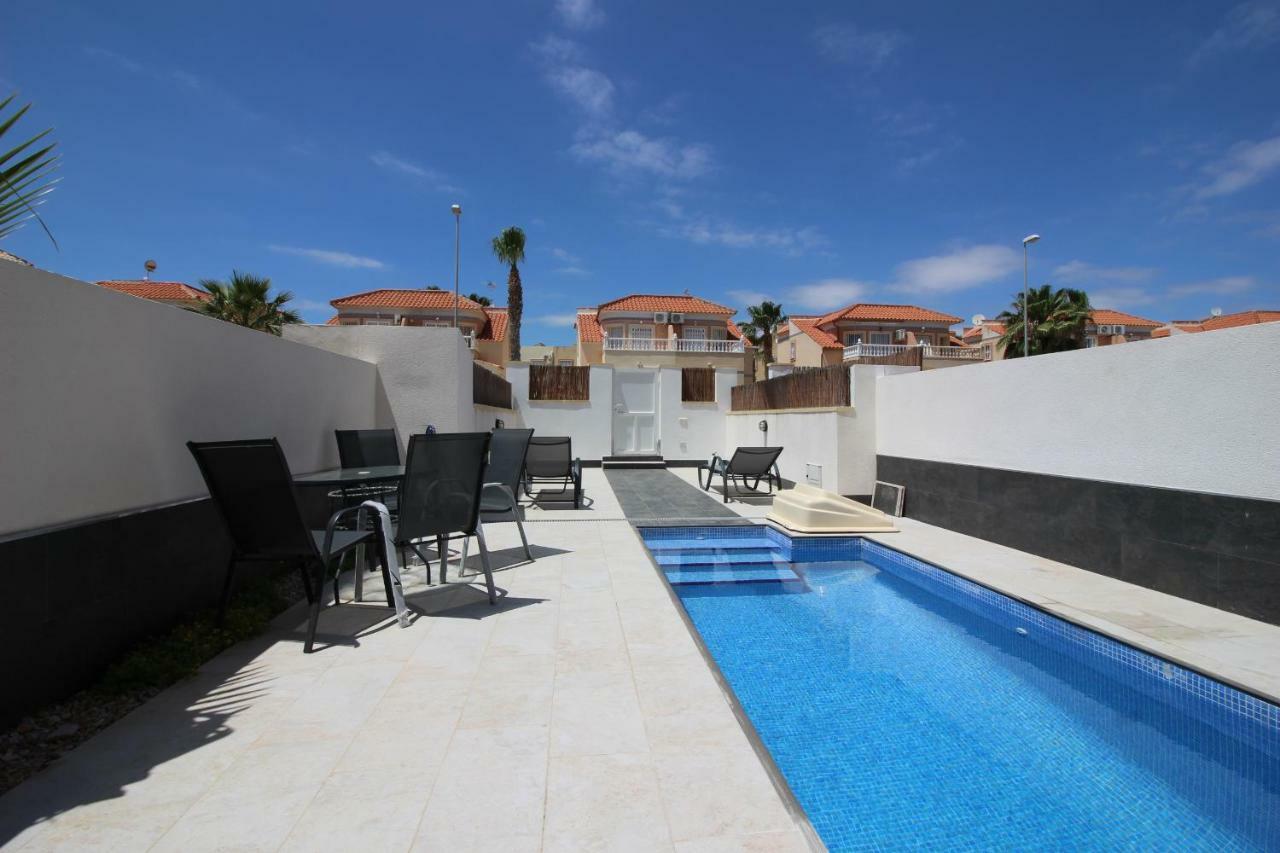 Villa La Zenia Boulevard 36 Playa Flamenca Exterior photo